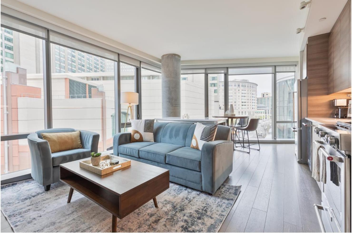 Spacious In Back Bay Boston